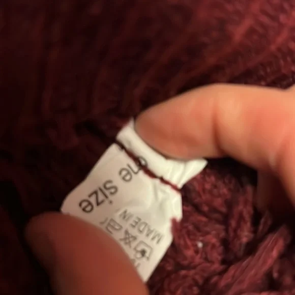 Maroon Cropped Zaful V Neck Sweater - Picture 4 of 4